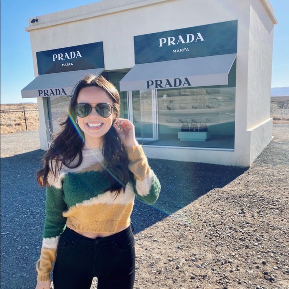 Meet your Posher, Sheridan - Picture 1 of 1